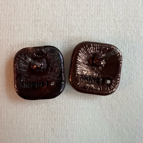 Vintage Money stud earrings - Picture 3 of 3